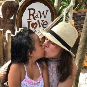 Meet your Posher, Glenda